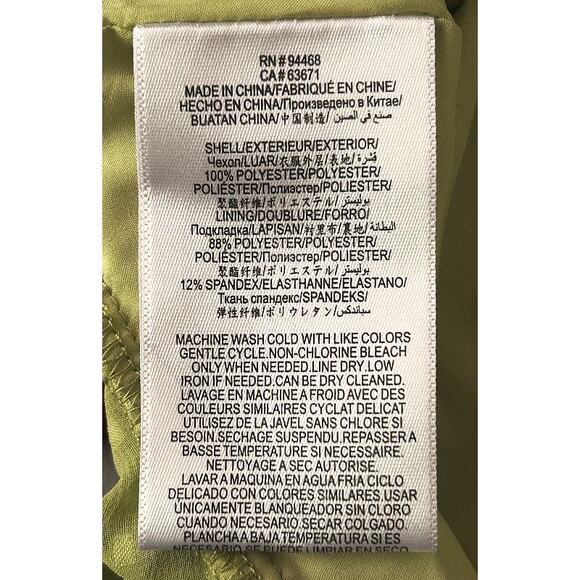 BCBGeneration Clip-Dot Front Knot Ruffled Crop Top Women's Large - Picture 6 of 6